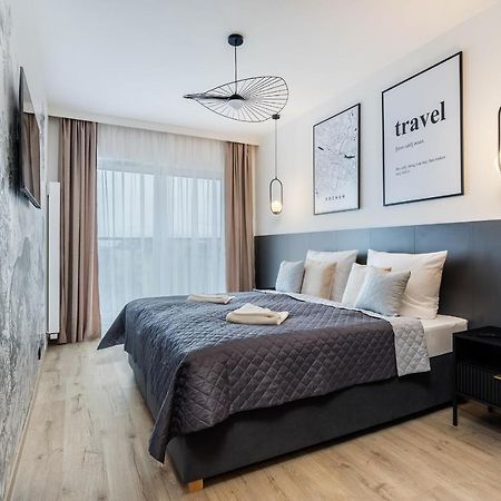 Klimatyzowany Apartament Very Berry Z Parkingiem W Poznaniu By Noclegi Renters Экстерьер фото