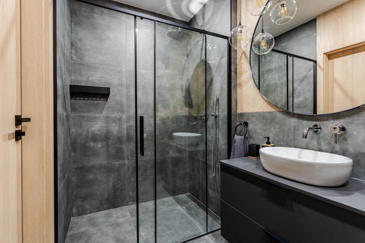 Klimatyzowany Apartament Very Berry Z Parkingiem W Poznaniu By Noclegi Renters Экстерьер фото