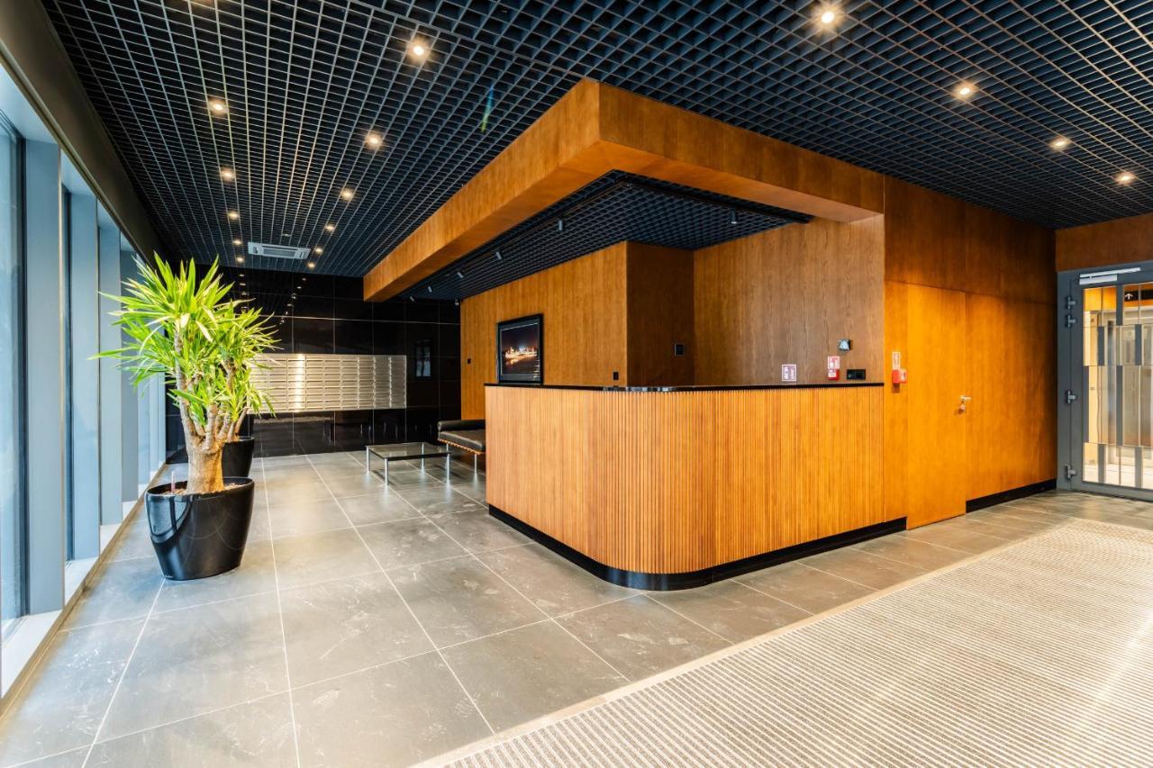 Klimatyzowany Apartament Very Berry Z Parkingiem W Poznaniu By Noclegi Renters Экстерьер фото